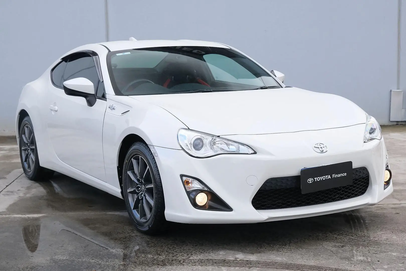 2015 Toyota 86 Gallery Image 1