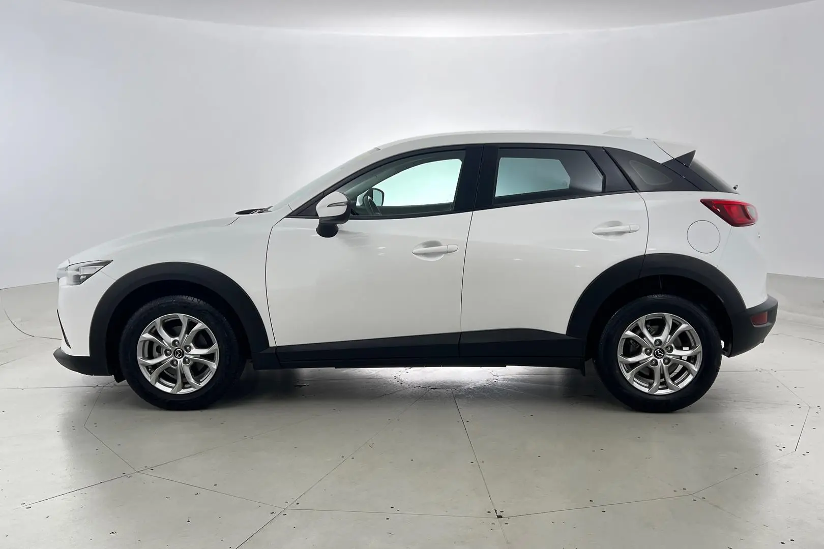 2017 Mazda CX-3 Gallery Image 8