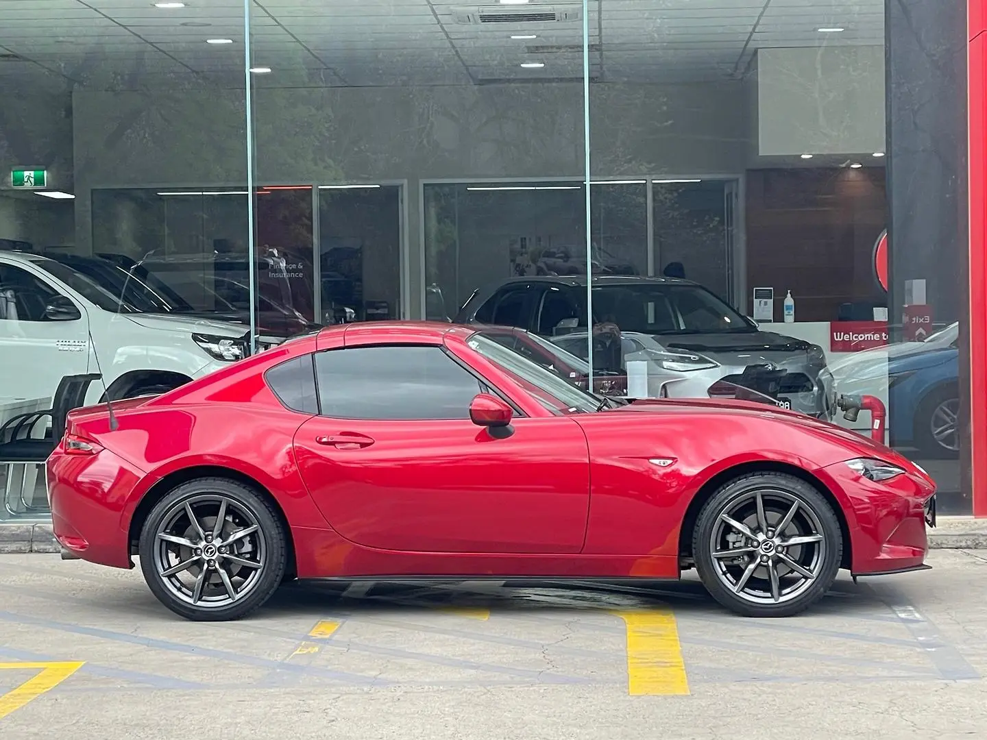 2017 Mazda MX-5 Gallery Image 3