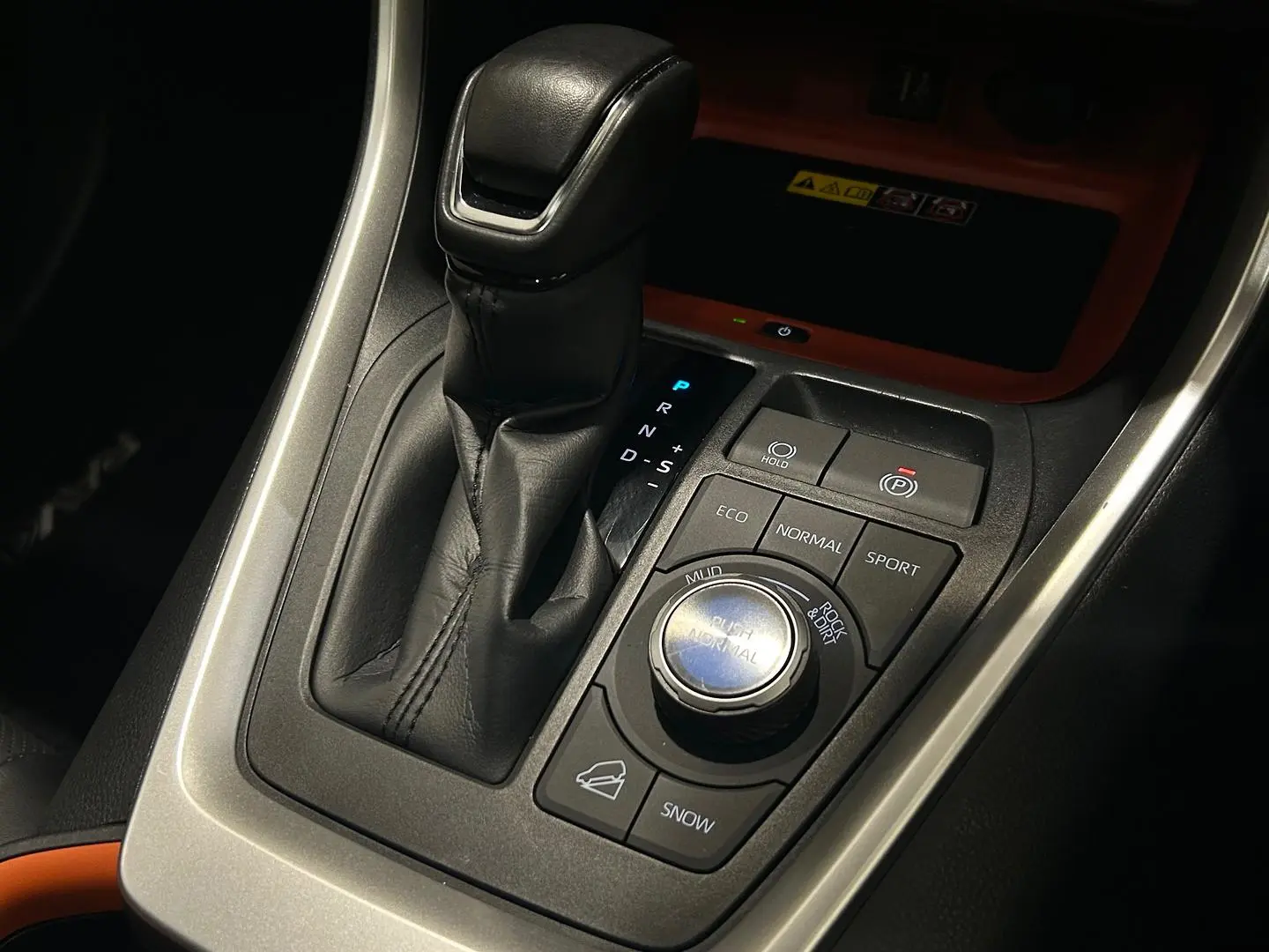 2024 Toyota RAV4 Gallery Image 16