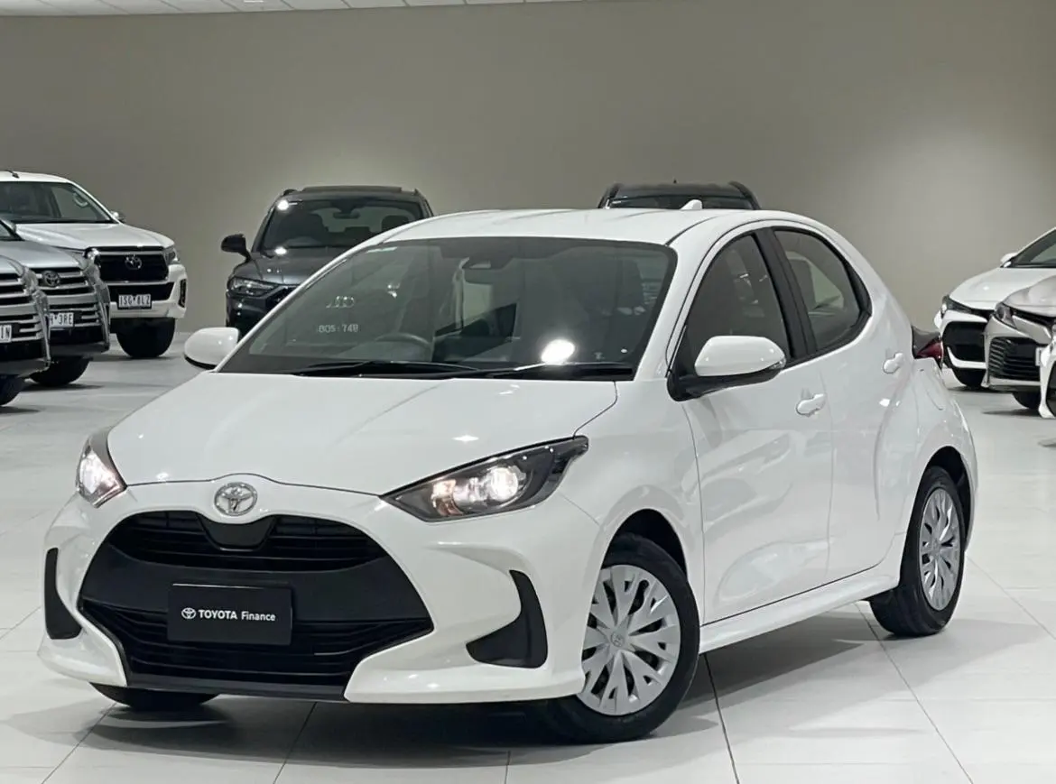 2023 Toyota Yaris Gallery Image 4