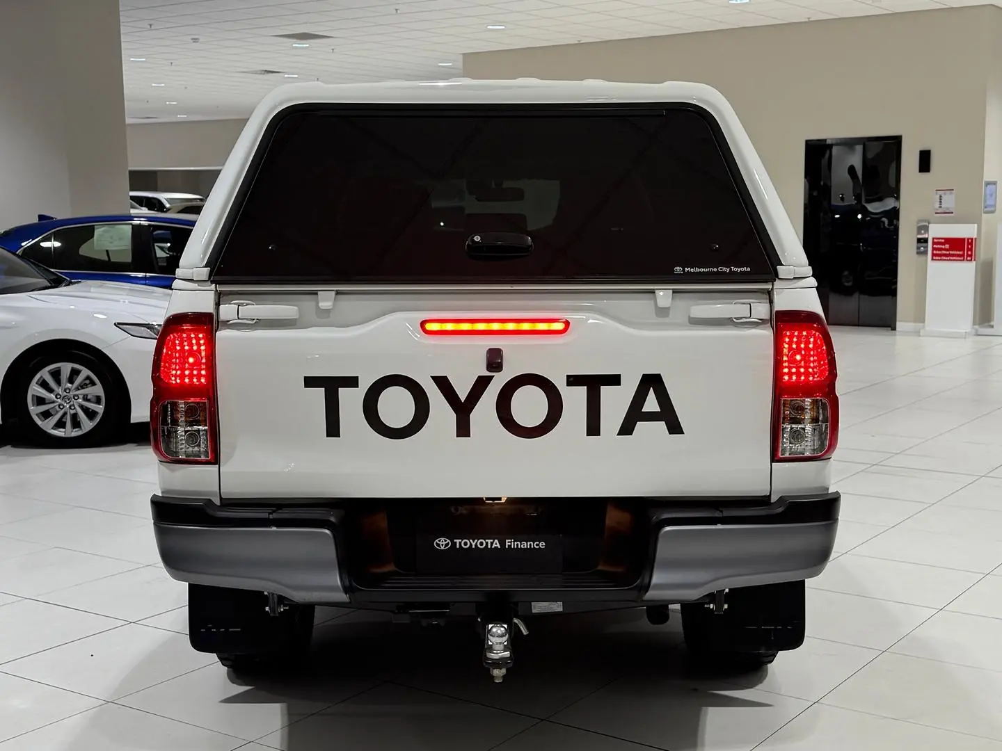 2023 Toyota Hilux Gallery Image 9