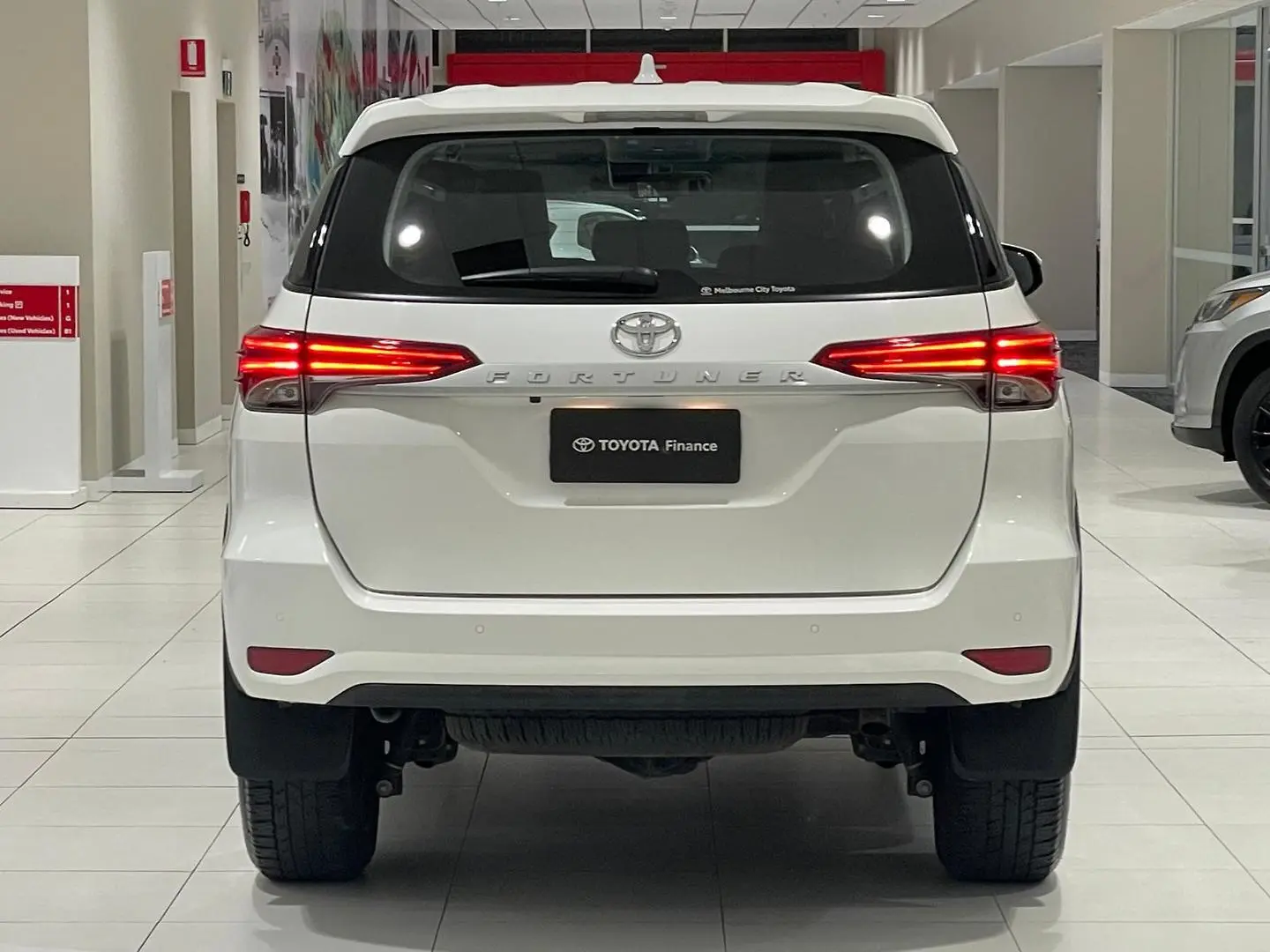 2021 Toyota Fortuner Gallery Image 9