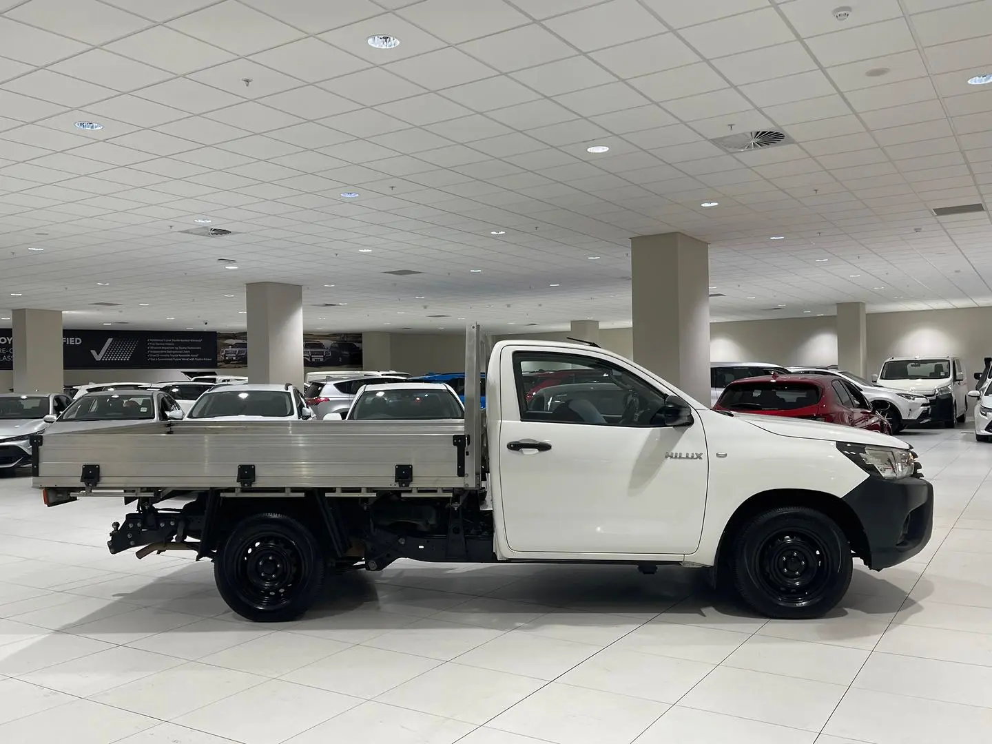 2020 Toyota Hilux Gallery Image 2