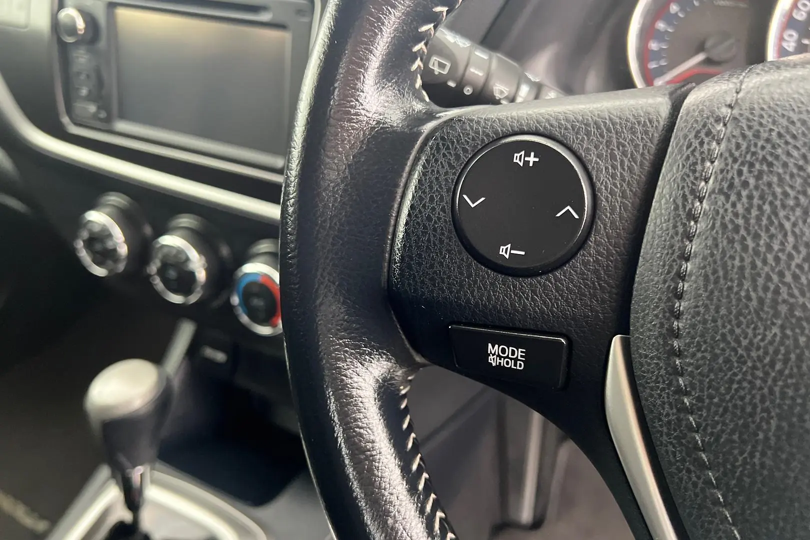 2014 Toyota Corolla Gallery Image 16