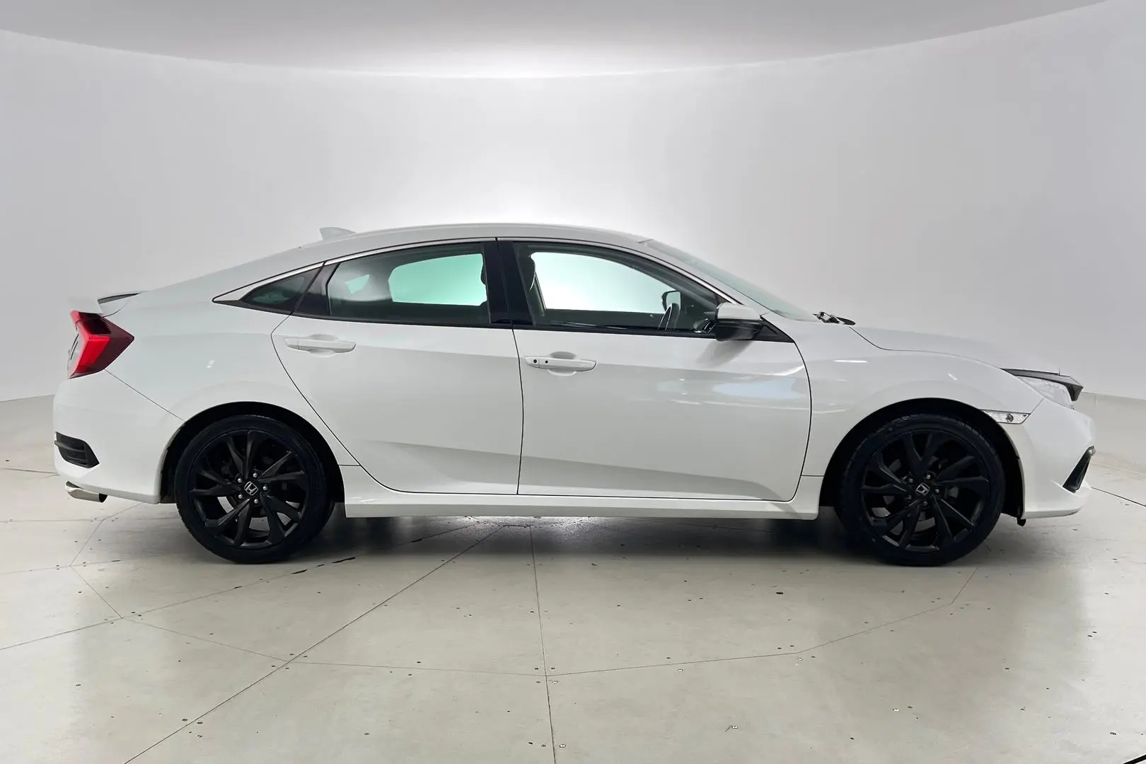 2019 Honda Civic Gallery Image 3