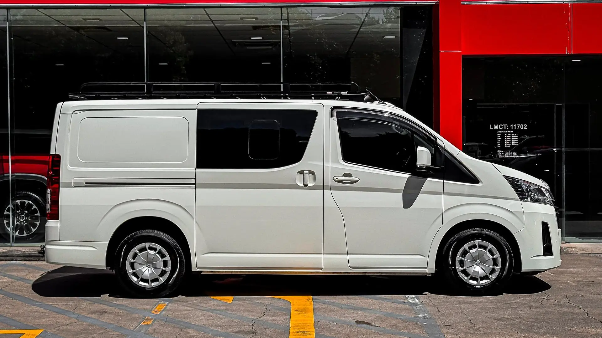 2023 Toyota Hiace Gallery Image 6