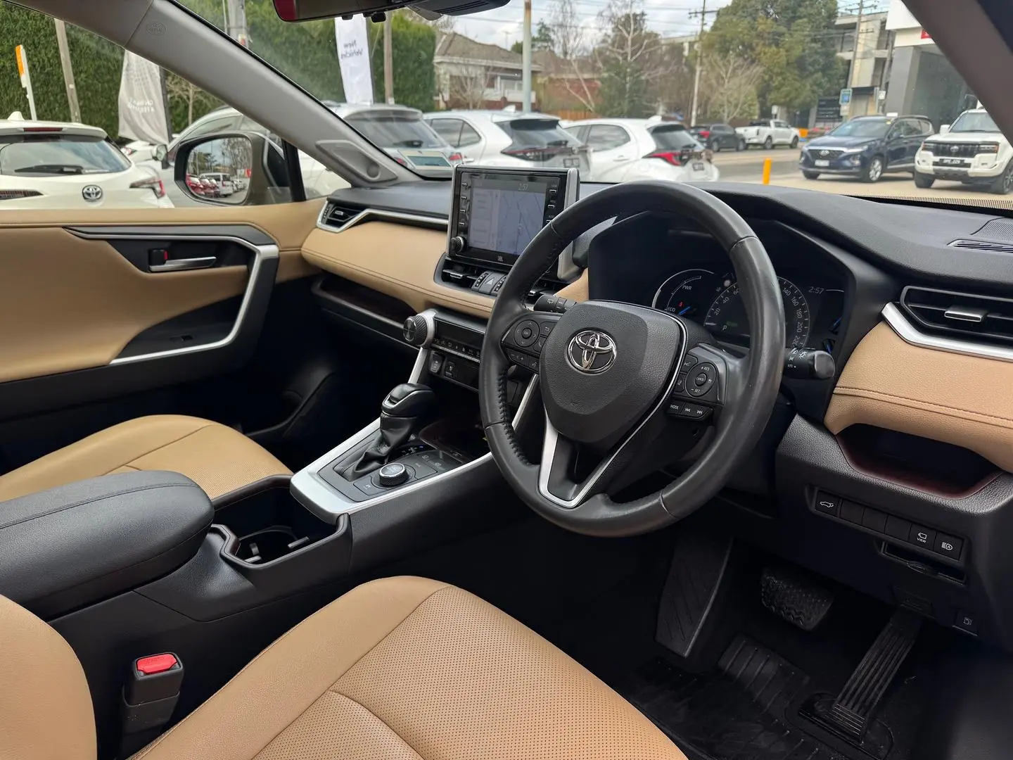 2022 Toyota RAV4 Gallery Image 12