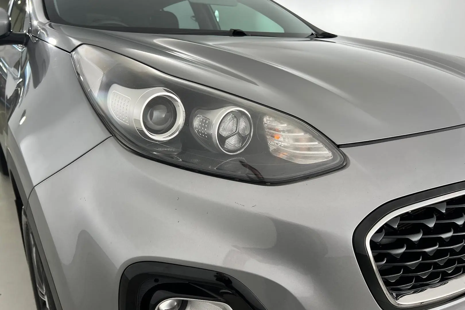 2018 Kia Sportage Gallery Image 2