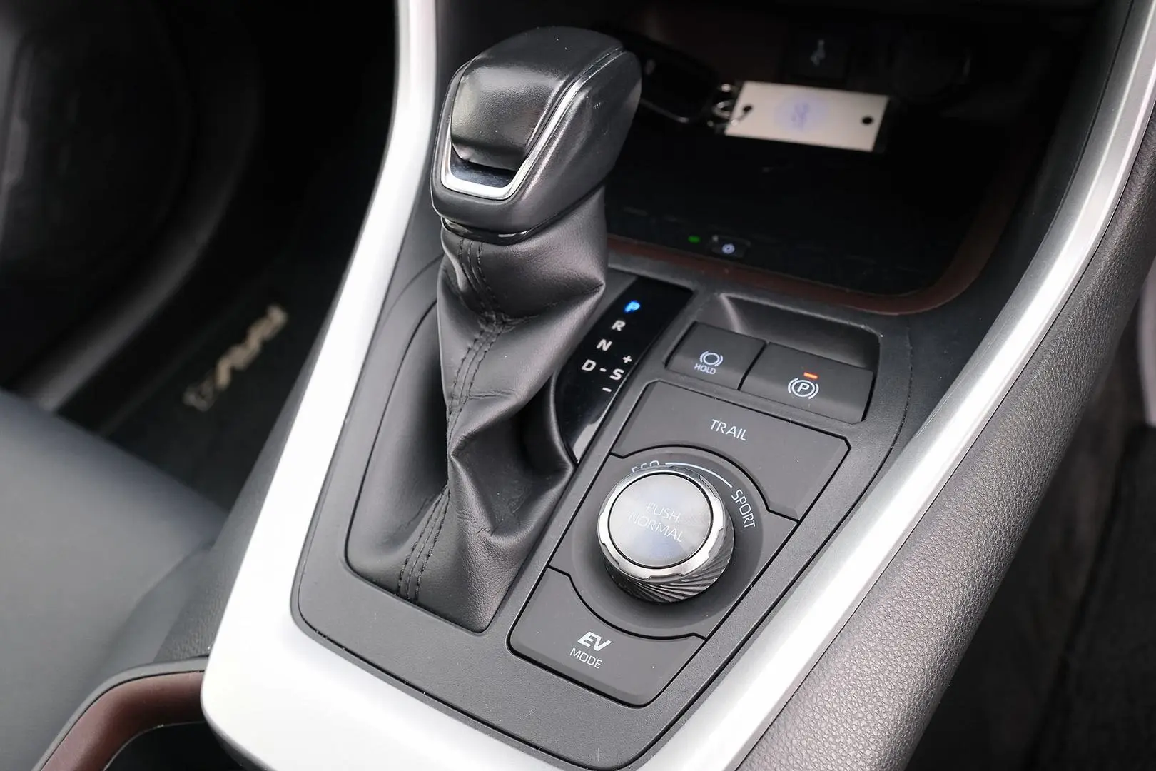 2021 Toyota RAV4 Gallery Image 18