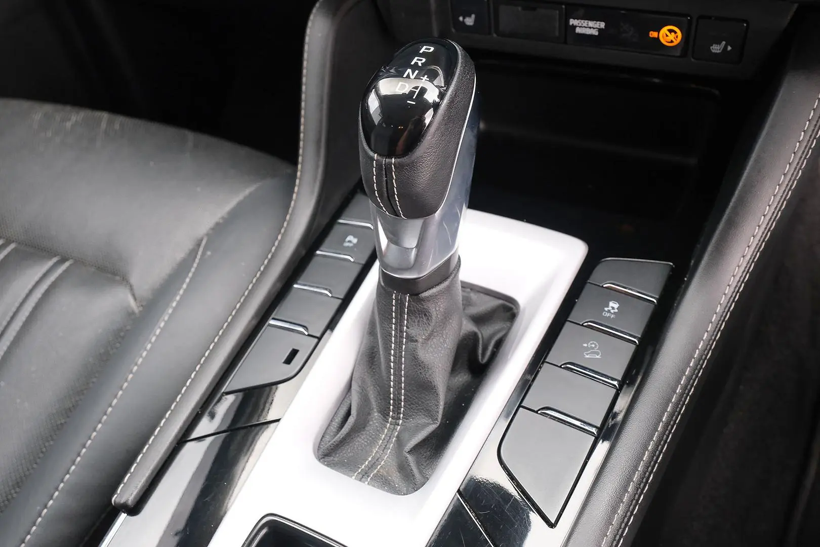 2021 Isuzu MU-X Gallery Image 17