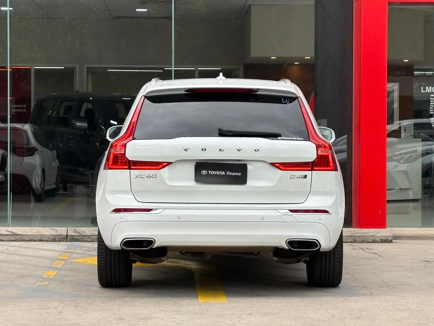 2019 Volvo XC60 Gallery Image 8