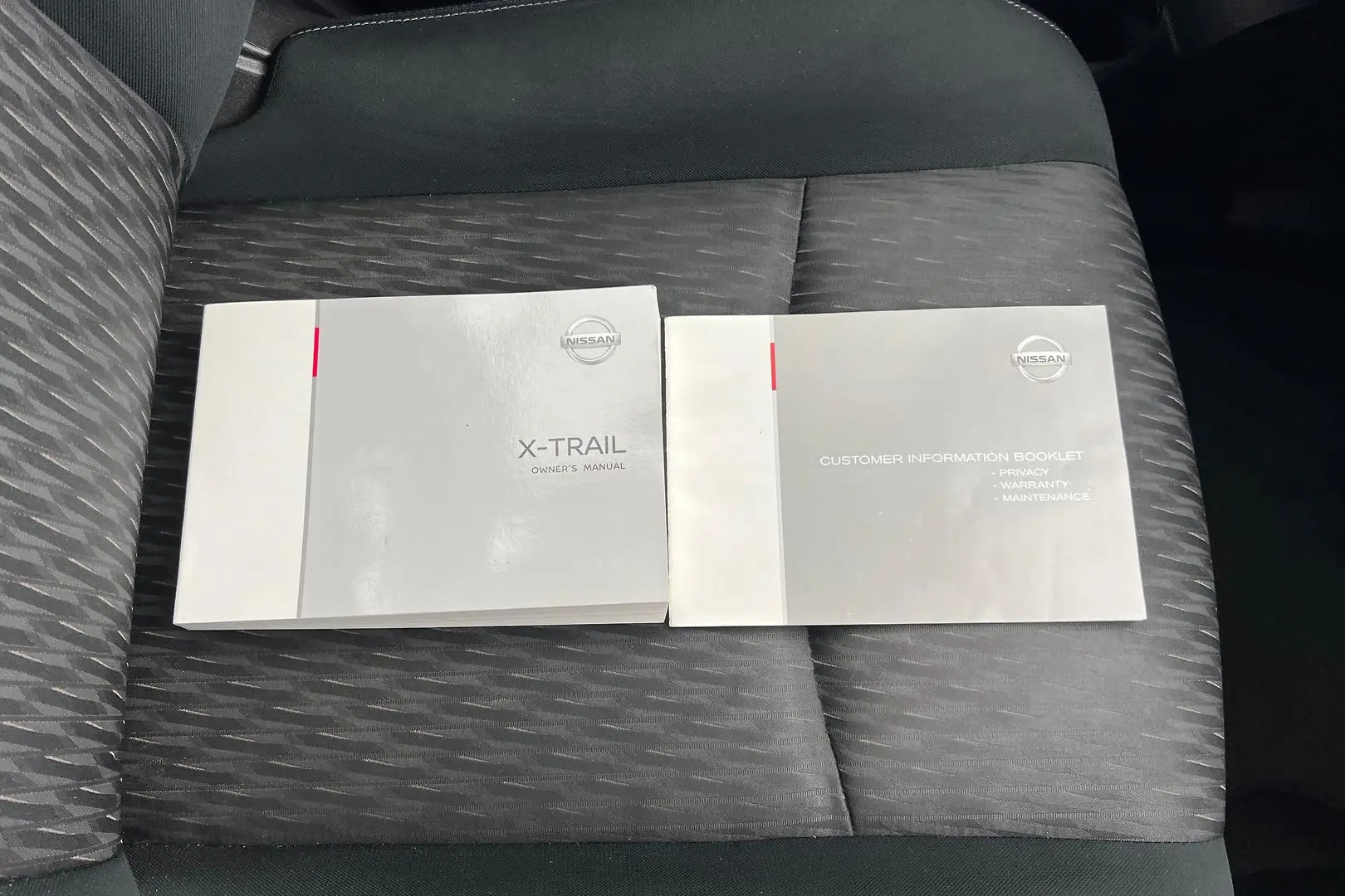 2019 Nissan X-TRAIL Gallery Image 22
