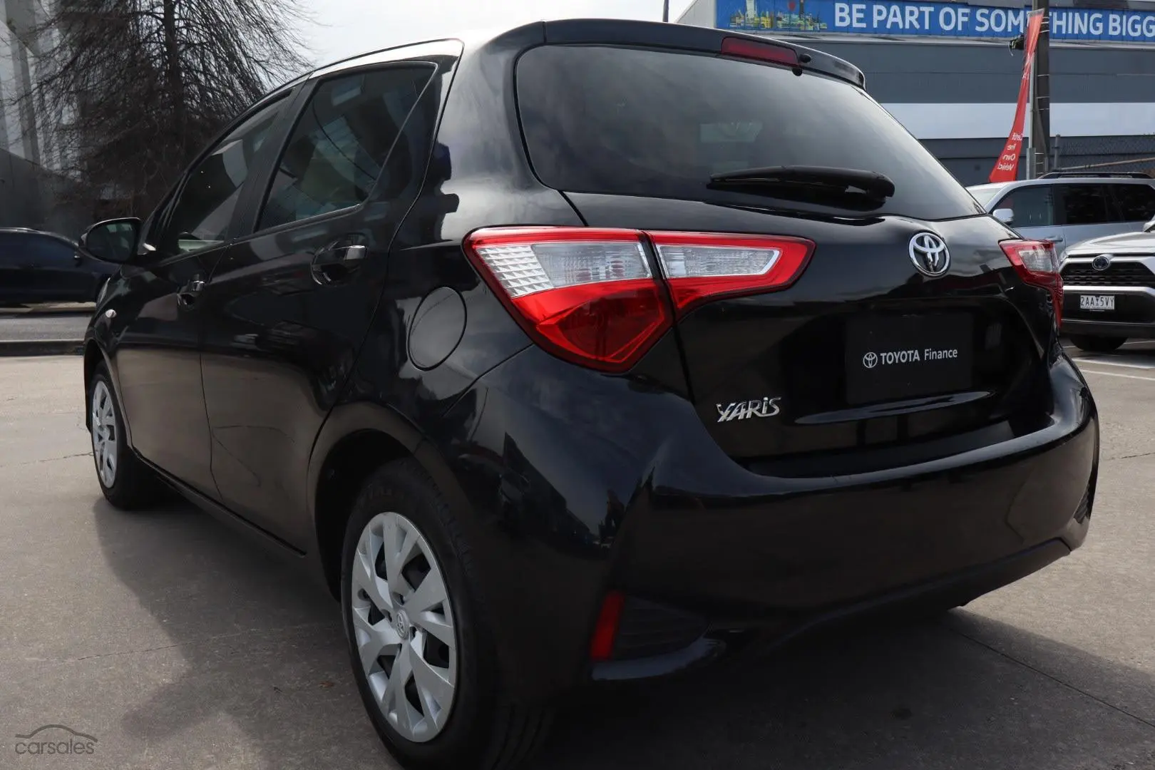 2017 Toyota Yaris Image 36