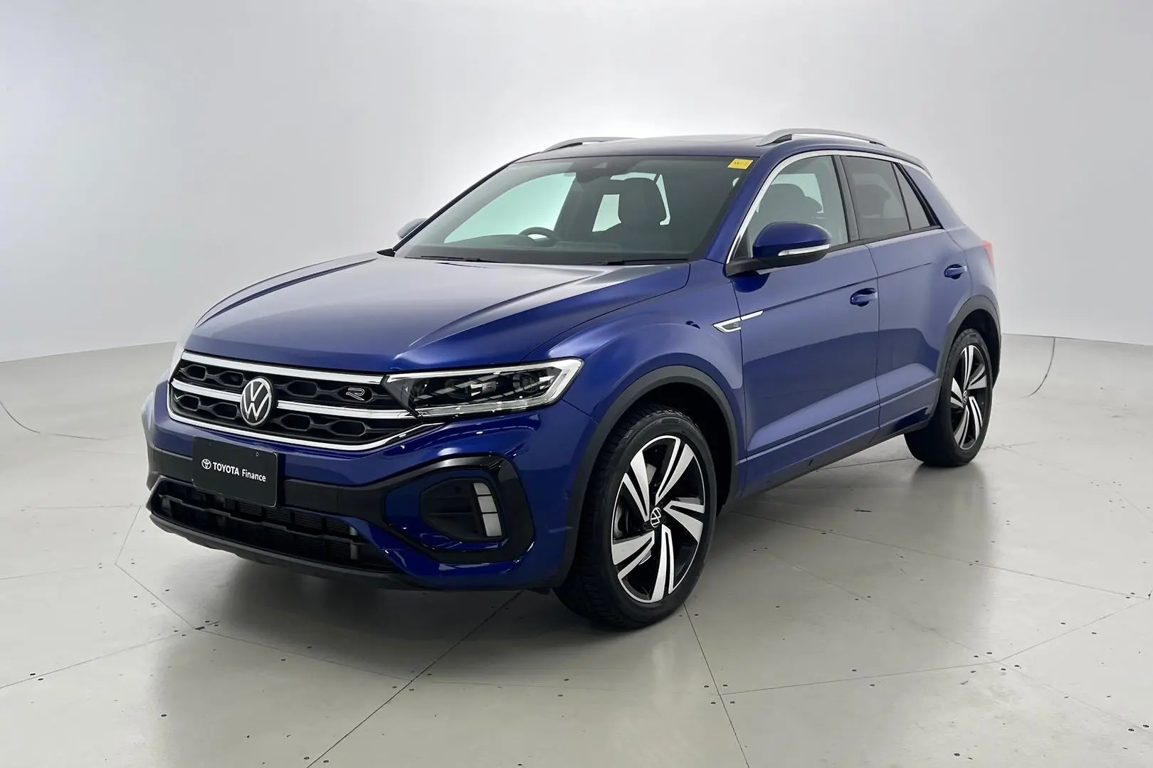 2023 Volkswagen T-Roc Gallery Image 9