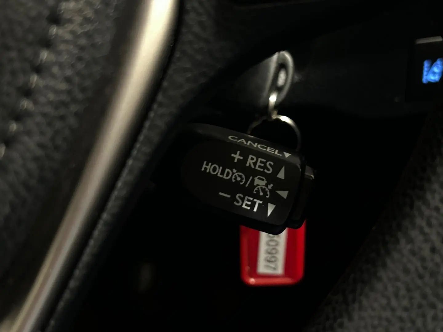 2017 Toyota RAV4 Gallery Image 22