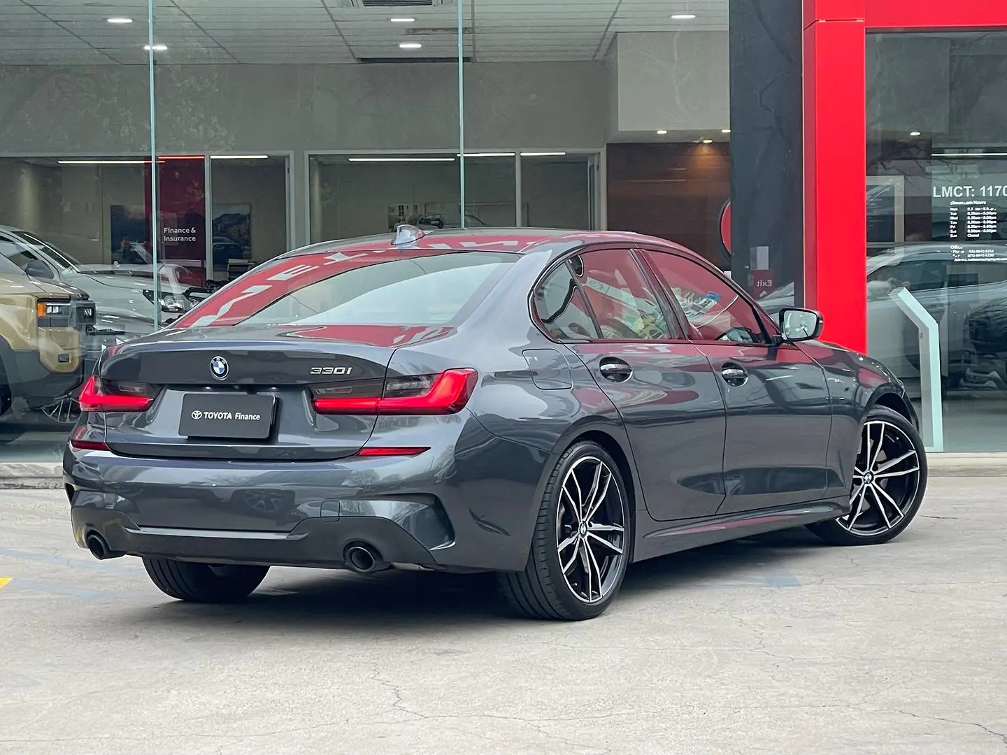 2021 BMW 3 Series Gallery Image 11