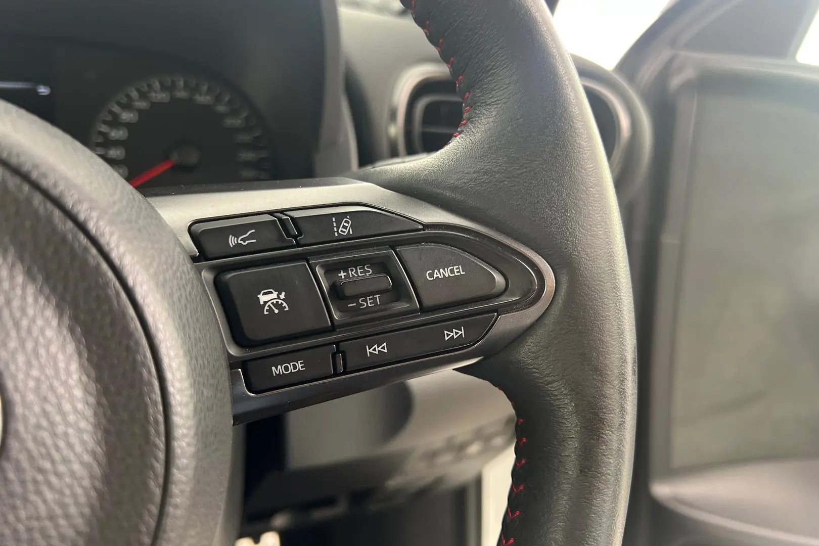 2021 Toyota Yaris Gallery Image 14