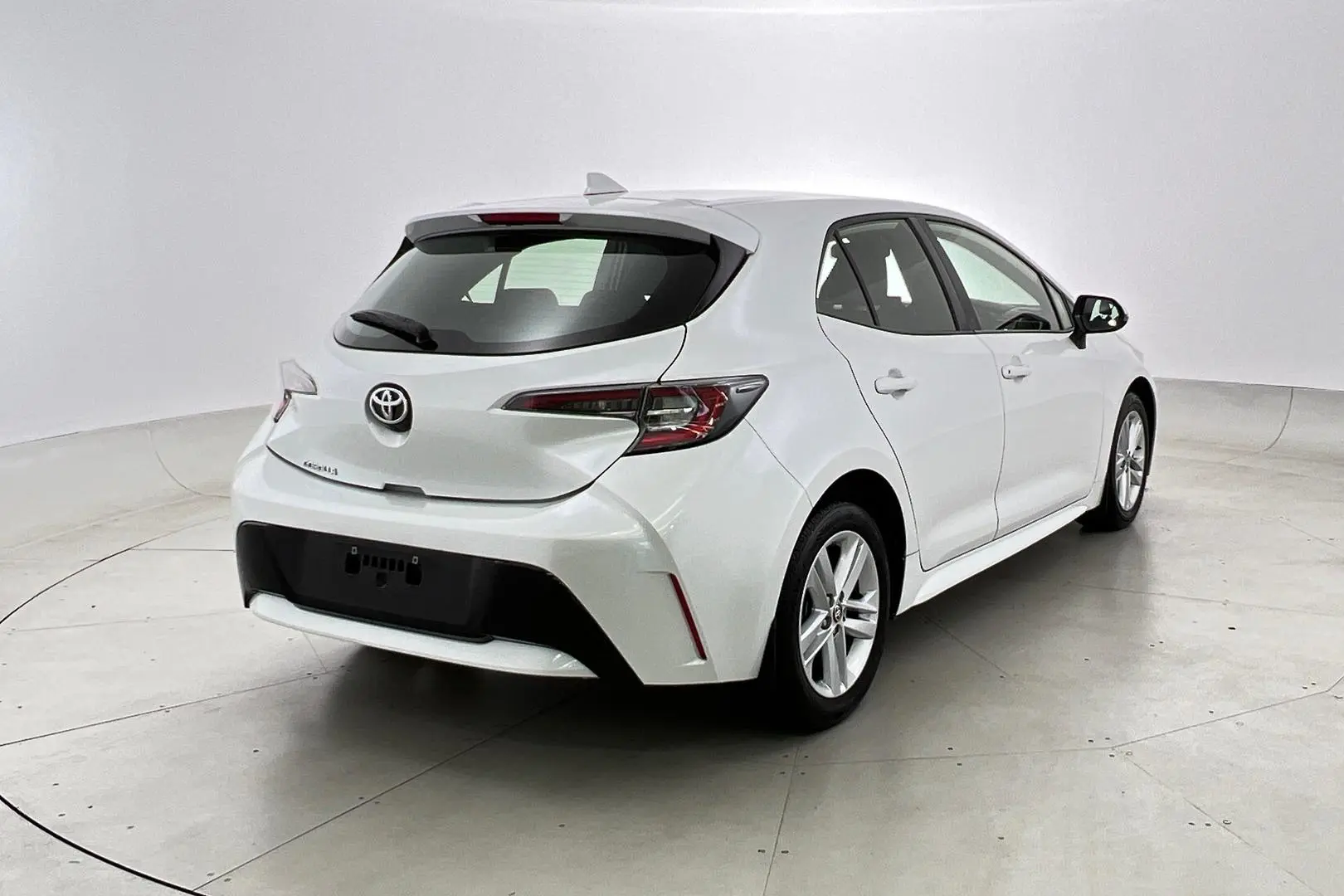 2021 Toyota Corolla Gallery Image 3