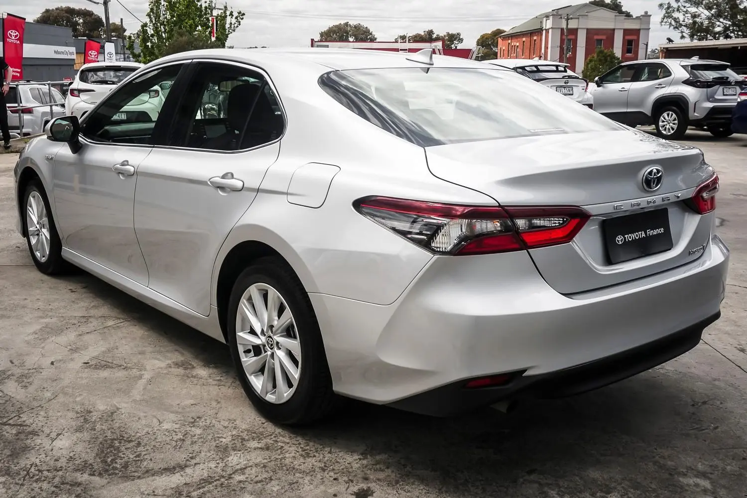 2024 Toyota Camry Gallery Image 2