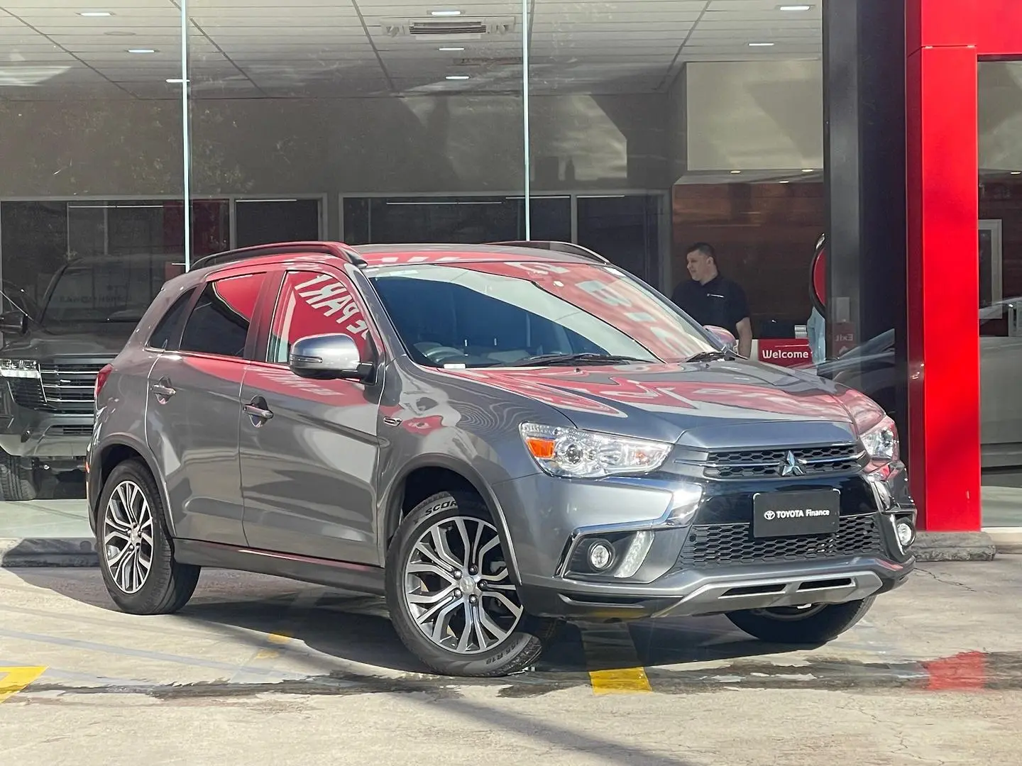 2019 Mitsubishi ASX Gallery Image 1