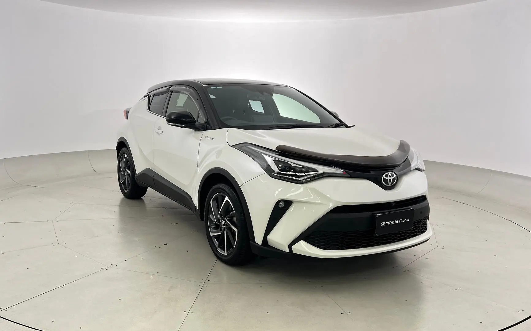 2021 Toyota C-Hr Gallery Image 1