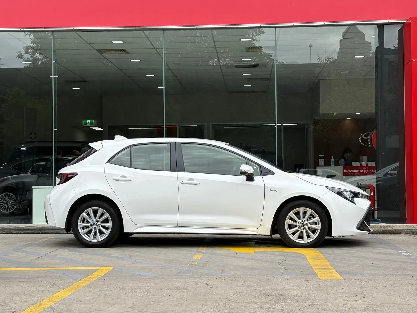 2024 Toyota Corolla Gallery Image 2