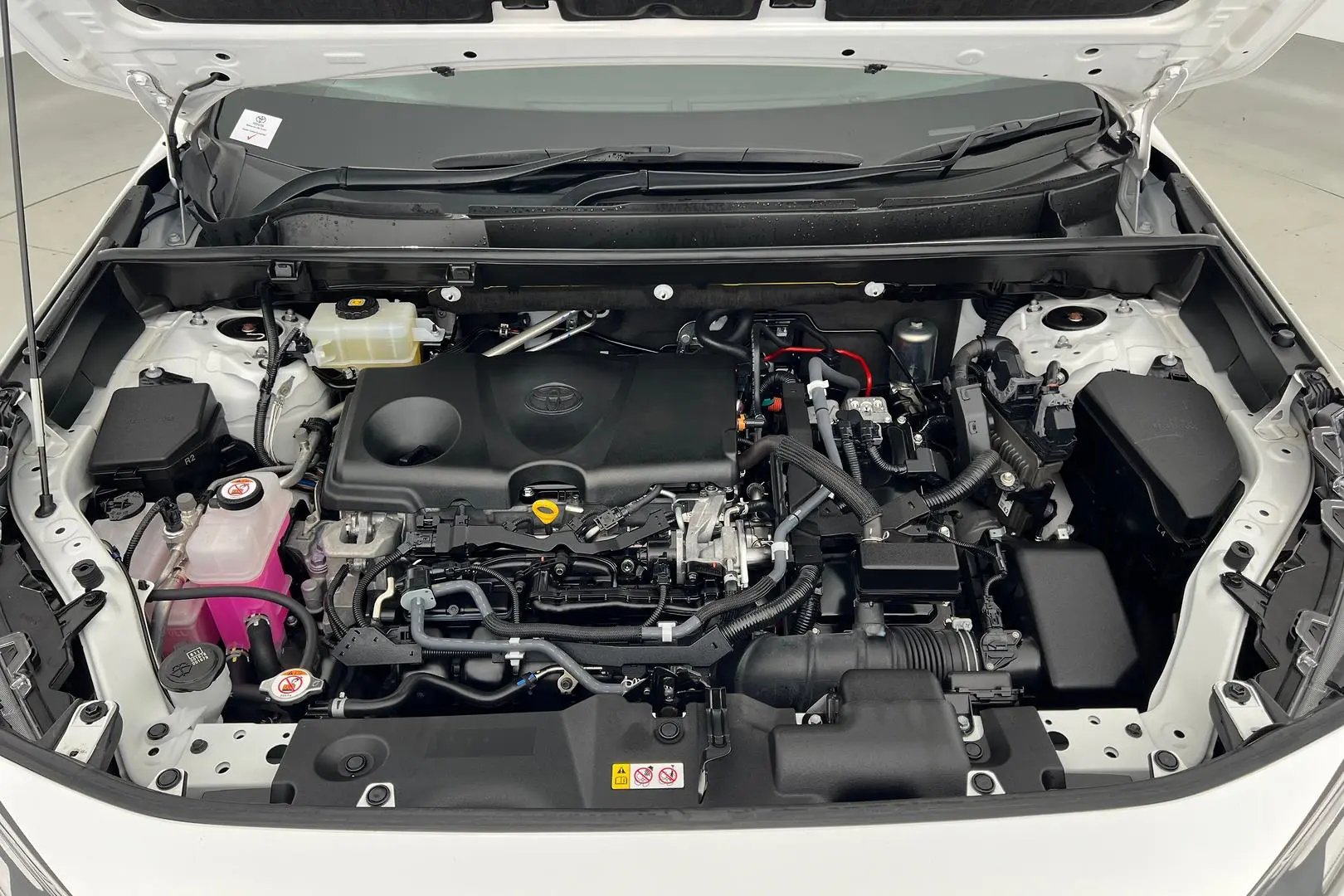 2019 Toyota RAV4 Gallery Image 24