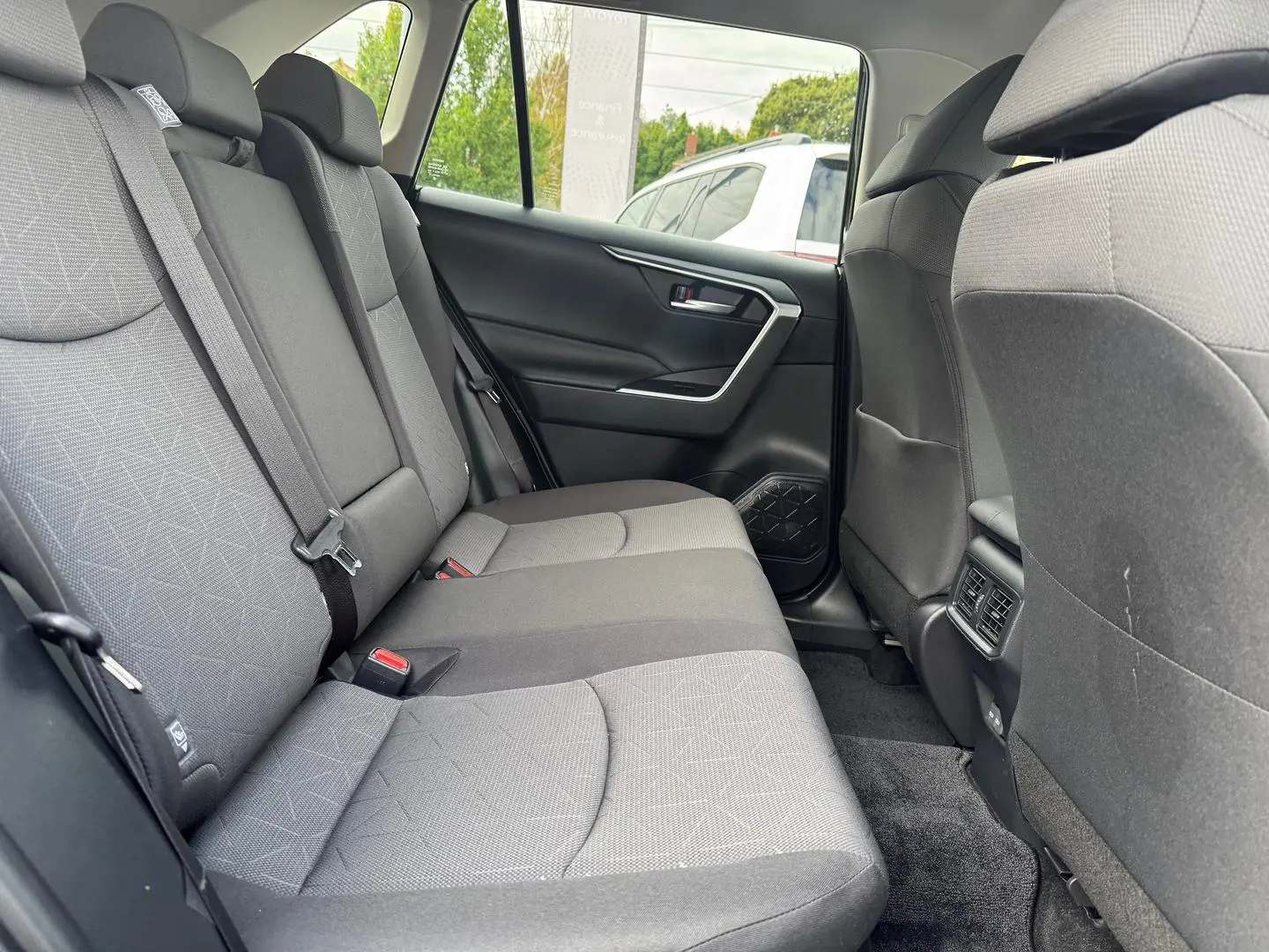 2024 Toyota RAV4 Gallery Image 23