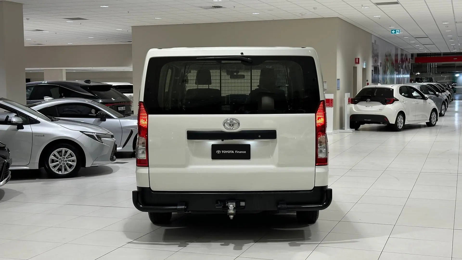 2021 Toyota Hiace Gallery Image 8