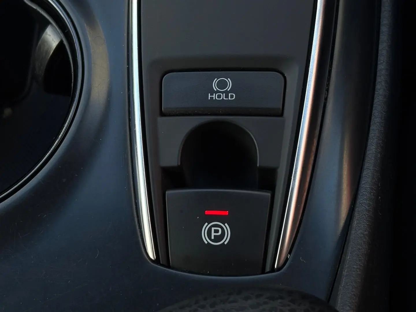 2019 Toyota Camry Gallery Image 24