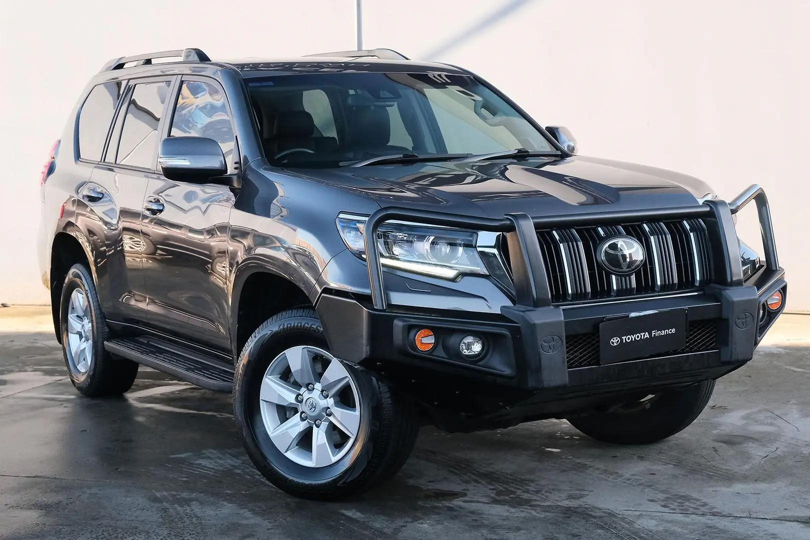 2019 Toyota Landcruiser Prado Gallery Image 1