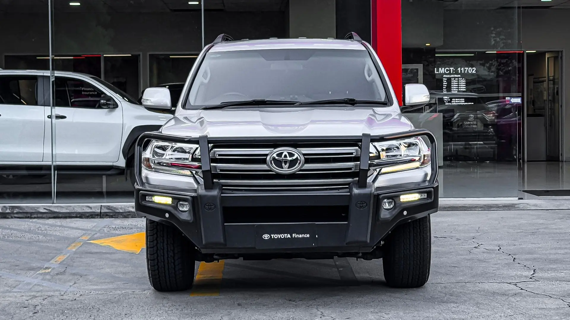 2019 Toyota Landcruiser Gallery Image 10