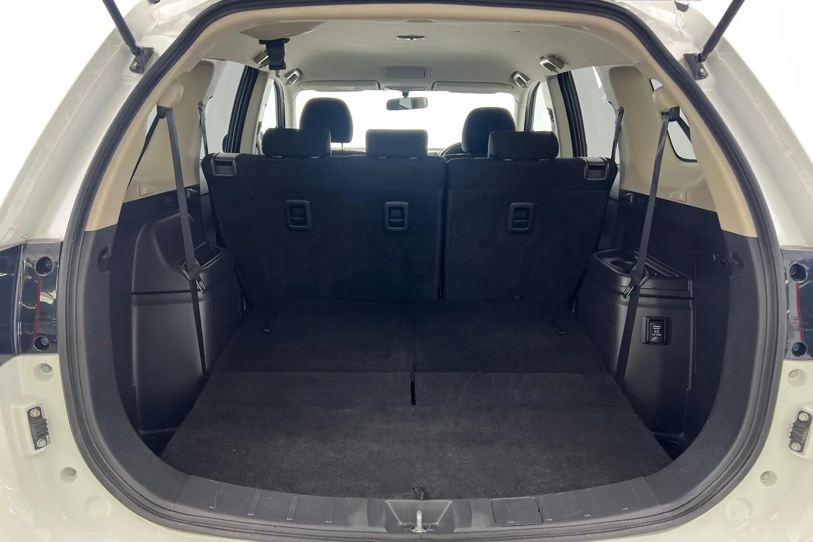2017 Mitsubishi Outlander Gallery Image 20