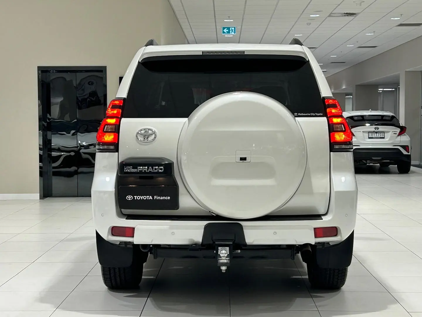 2023 Toyota Landcruiser Prado Gallery Image 9