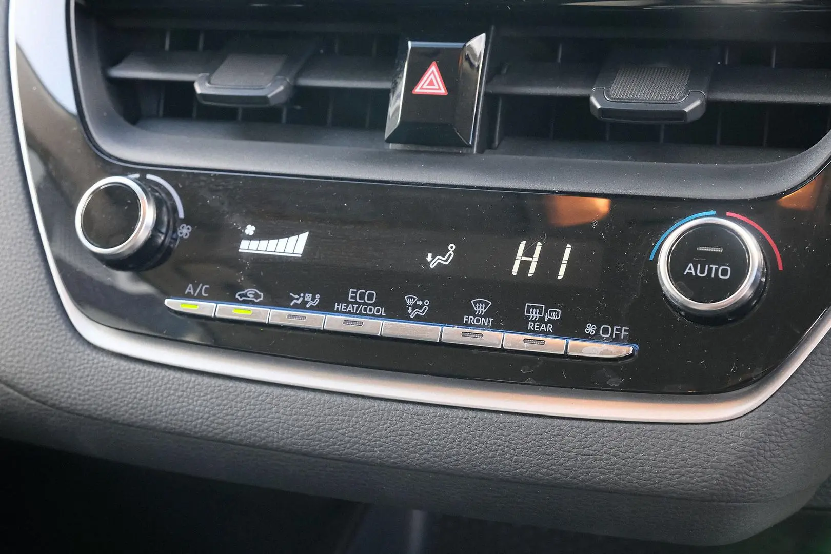 2020 Toyota Corolla Gallery Image 20