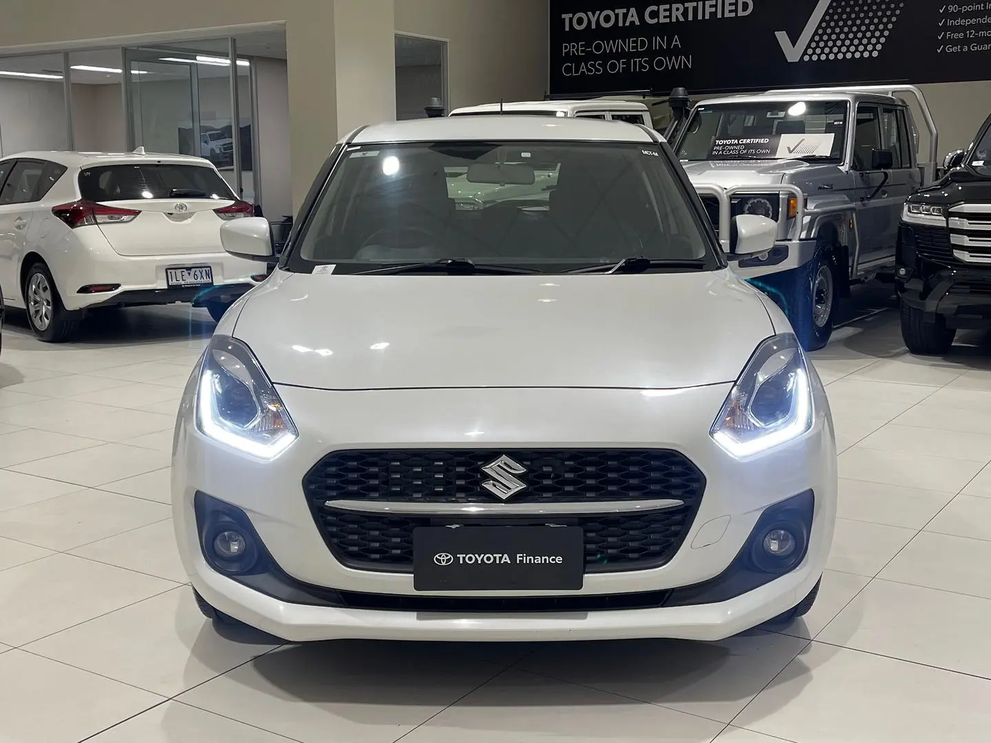 2022 Suzuki Swift Image 4