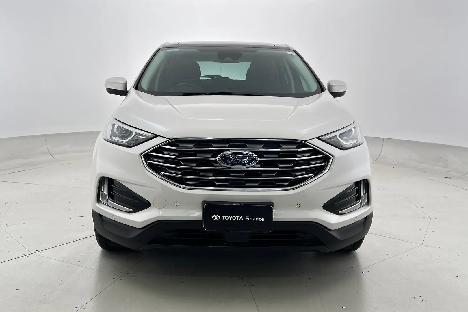 2019 Ford Endura Gallery Image 6