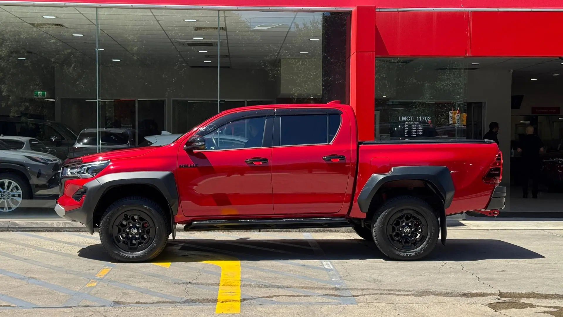 2023 Toyota Hilux Gallery Image 8