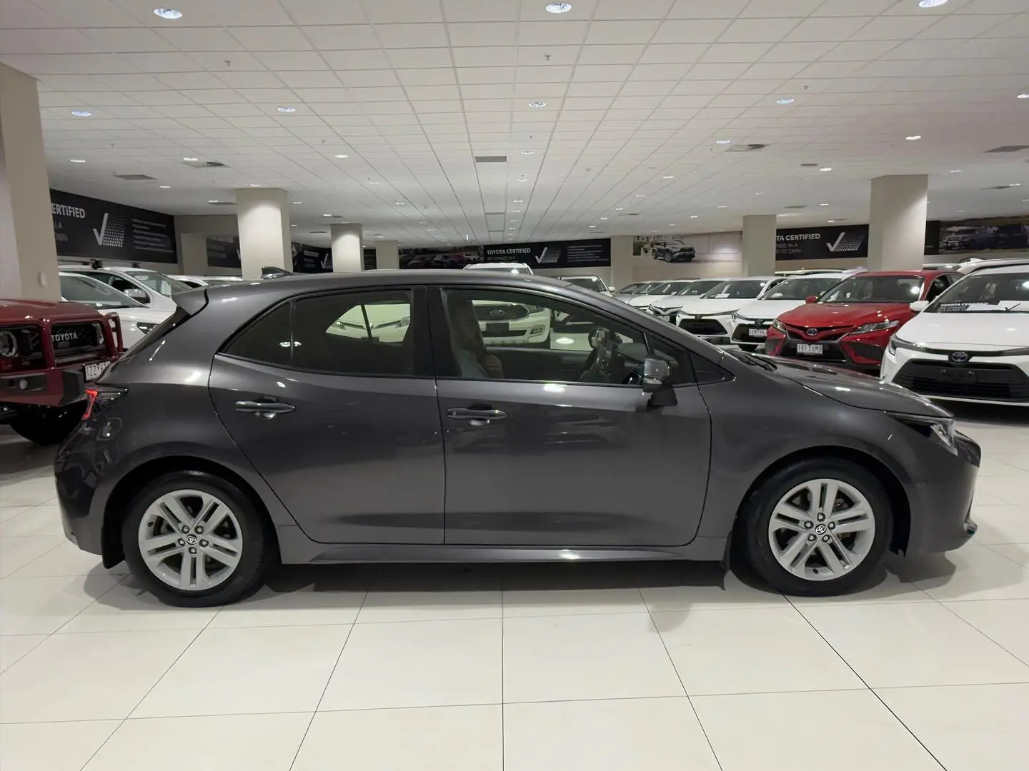 2021 Toyota Corolla Gallery Image 2