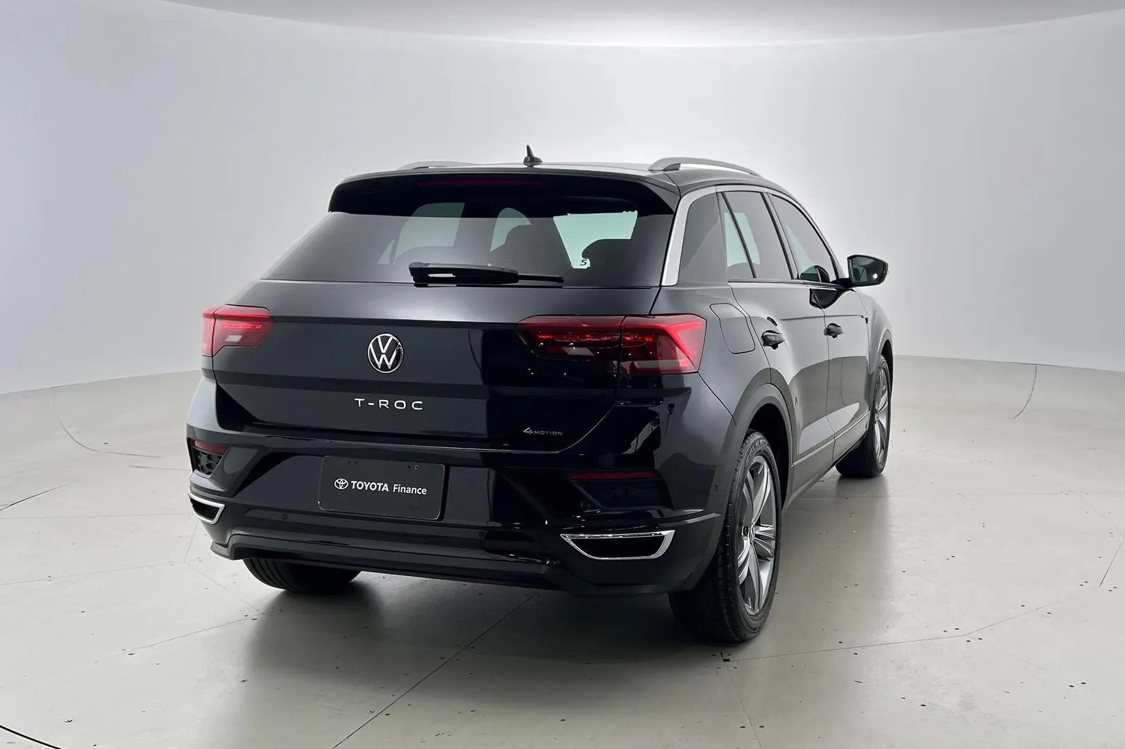 2021 Volkswagen T-Roc Gallery Image 4