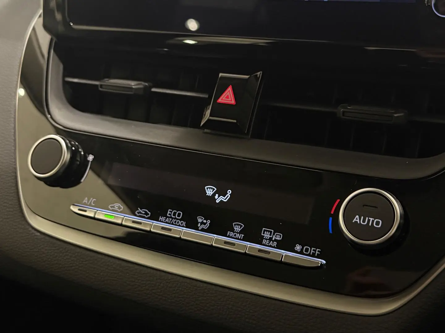2022 Toyota Corolla Gallery Image 17