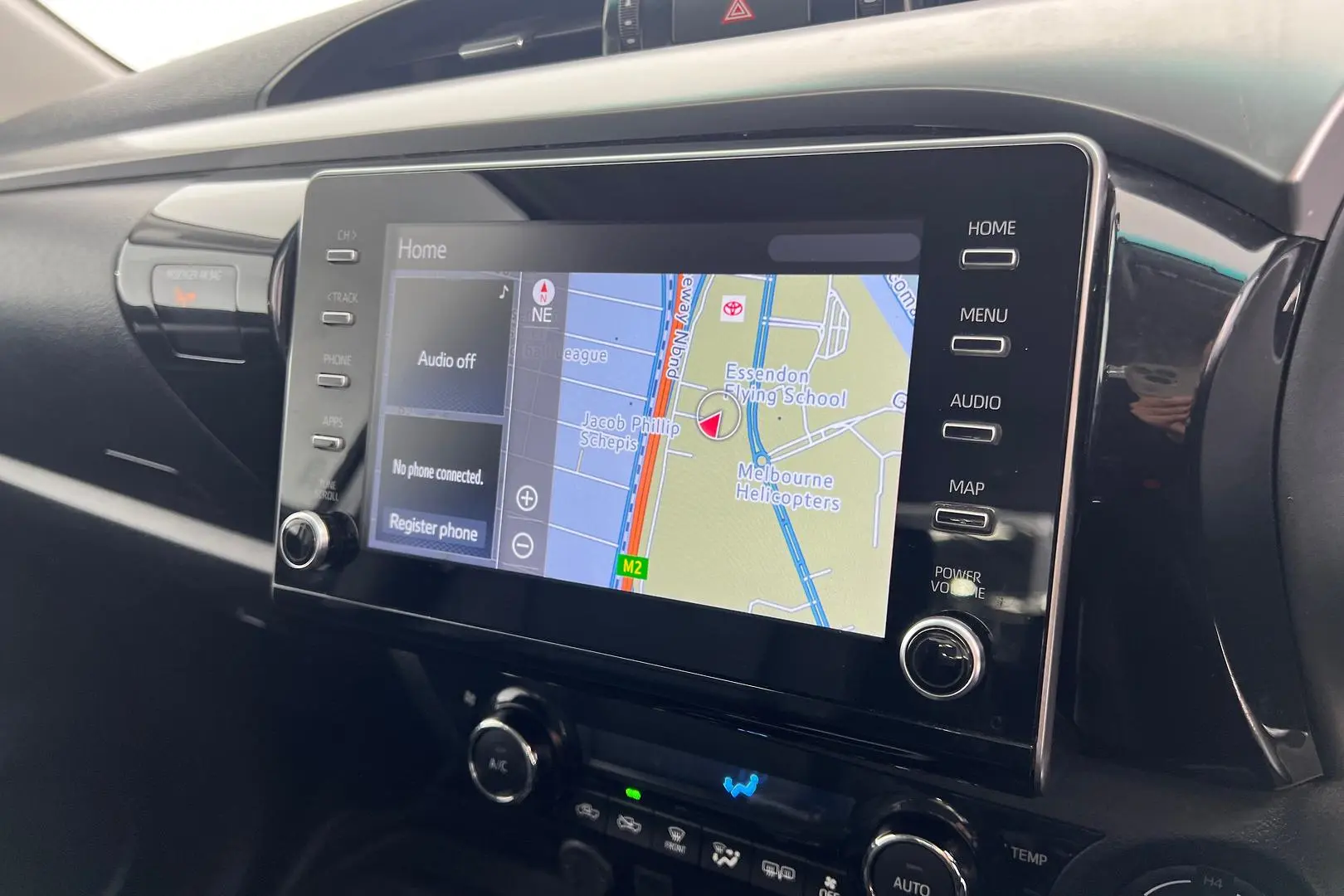 2020 Toyota Hilux Gallery Image 18