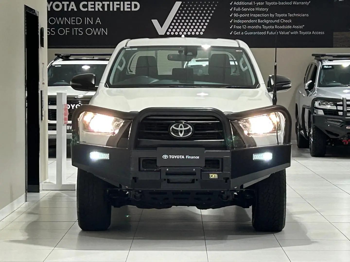 2022 Toyota Hilux Gallery Image 4