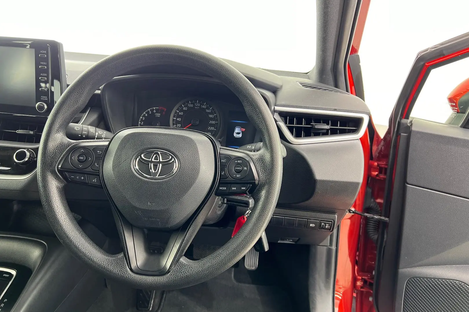 2018 Toyota Corolla Gallery Image 16