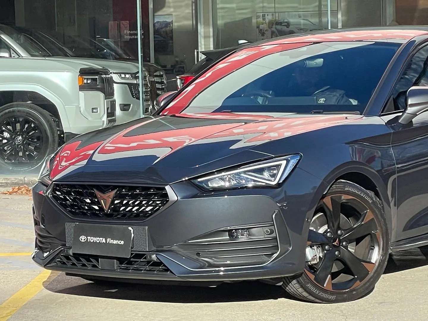 2024 CUPRA Leon Gallery Image 6