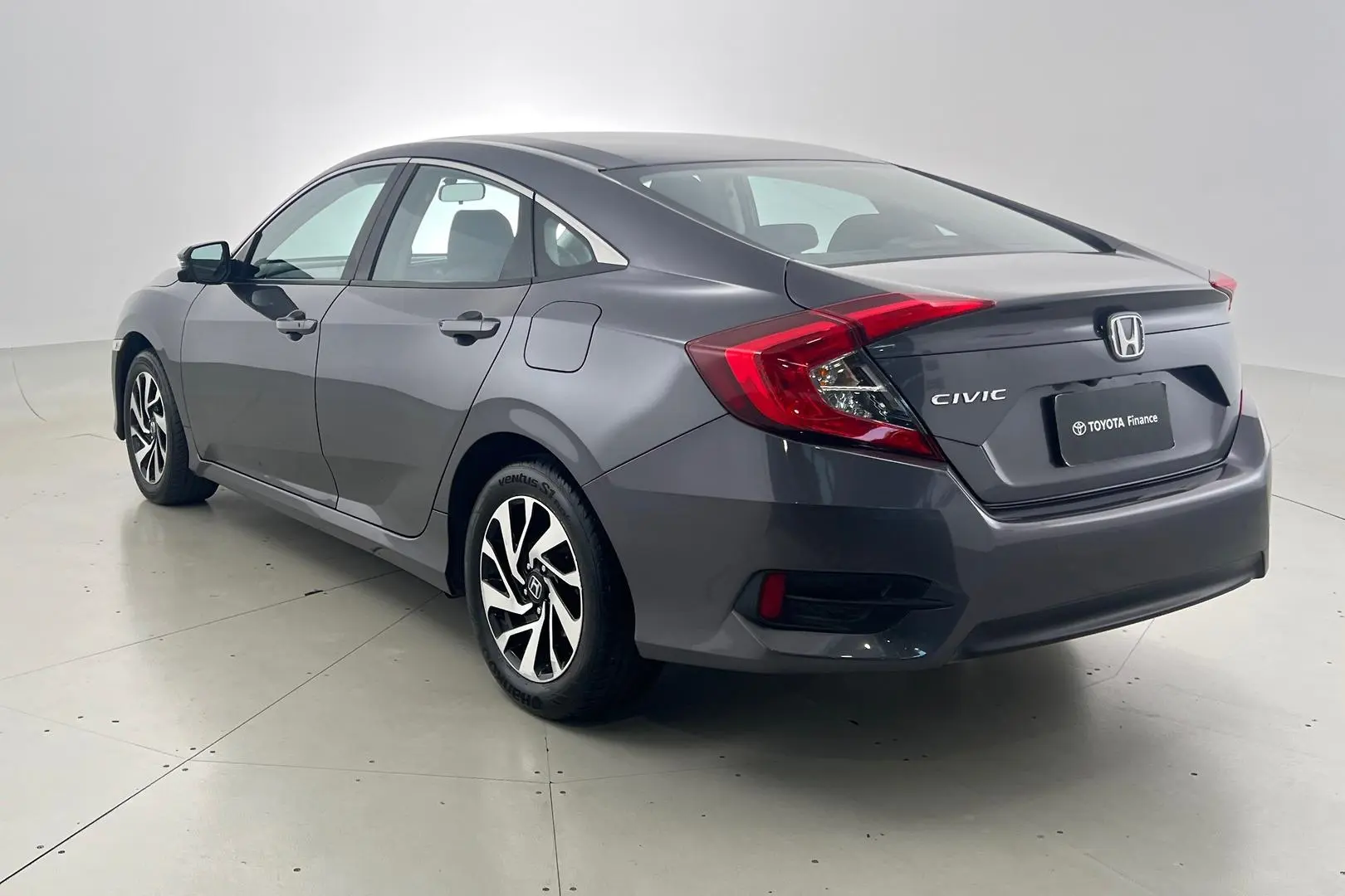 2018 Honda Civic Gallery Image 7