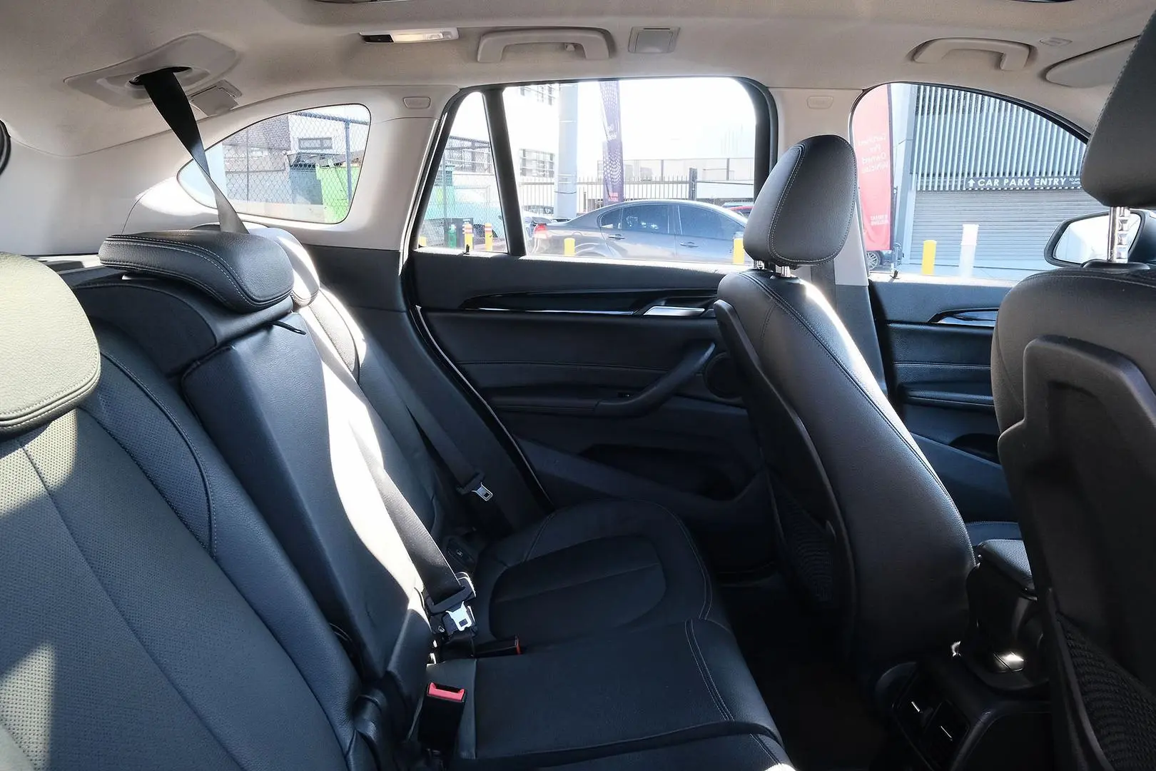 2015 BMW X1 Gallery Image 11