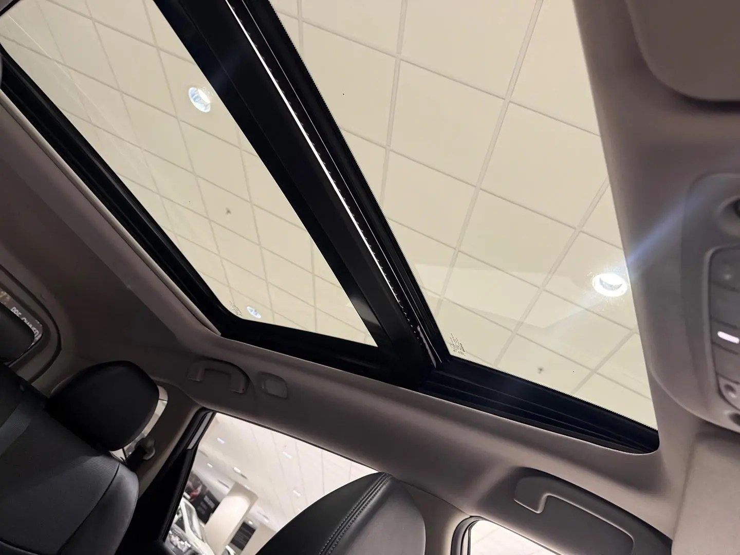 2021 Nissan X-TRAIL Gallery Image 26
