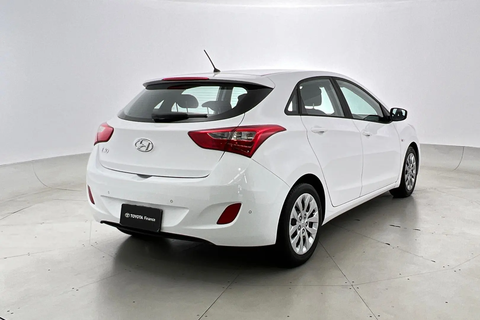 2017 Hyundai I30 Gallery Image 5